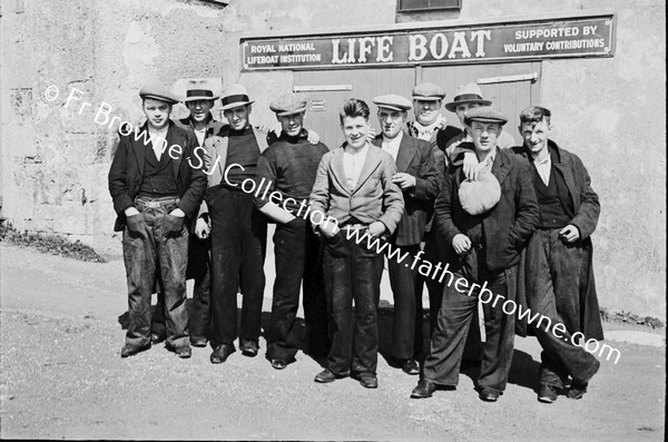 WRECK OF THE NOGI SURVIVORS AND CREW OUTSIDE LIFEBOAT HOUSE